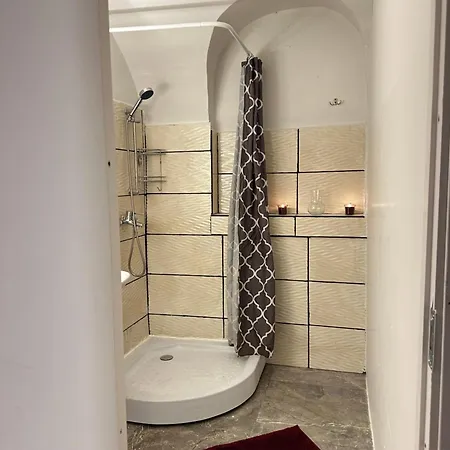 Vandrarhem Gate Of Dawn By Kliefs - Virtual Check-in Vilnius