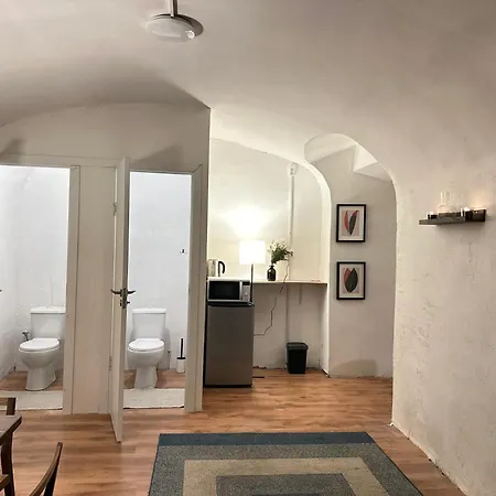 Gate Of Dawn By Kliefs - Virtual Check-in Hostel Vilnius