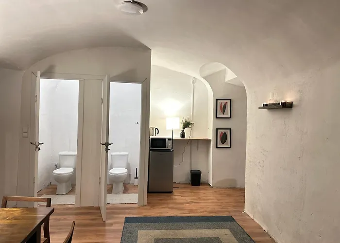 Gate Of Dawn By Kliefs - Virtual Check-in Hostel Vilnius